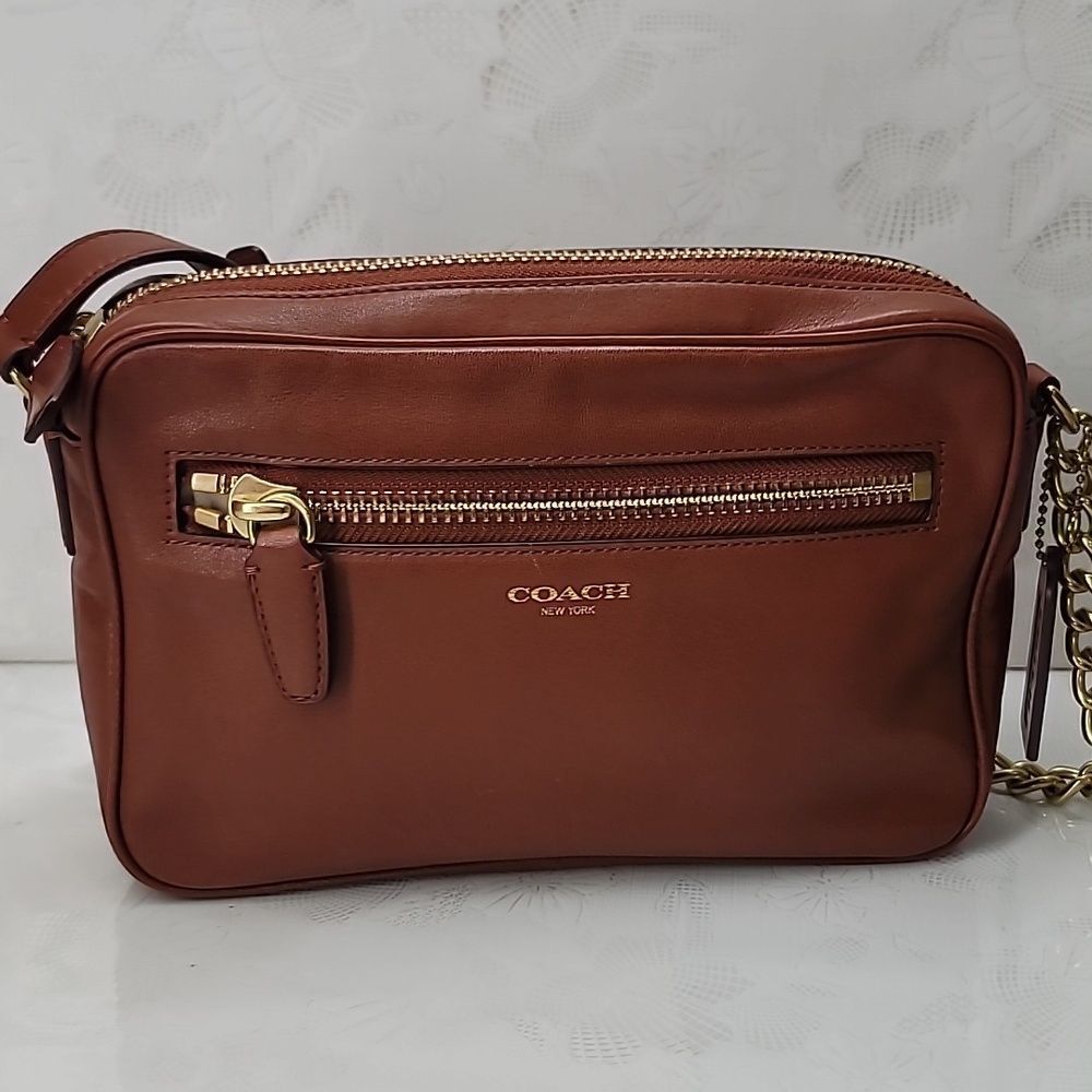 Coach Legacy Leather Flight Bag In Rich Brown With Gold Hardware - Picture 4 of 12